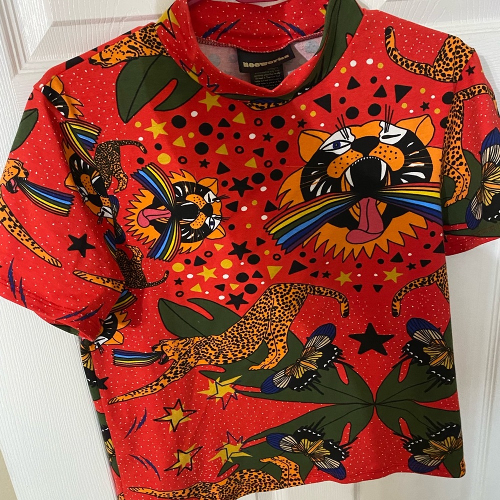 Nooworks Mock Neck Pride Tiger